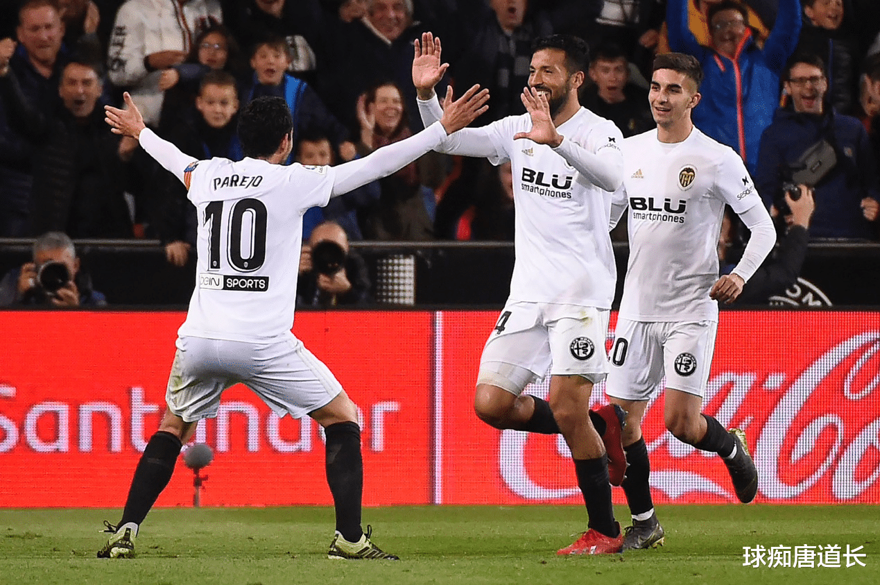 九游网页版官网入口-德甲引导青少年足球走向职业化，推动足球普及的简单介绍