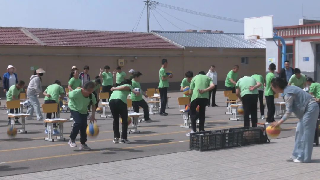 九游网-包含青少“爱心篮”公益活动在重庆持续推进，助力特殊教育群体融入体育运动的词条