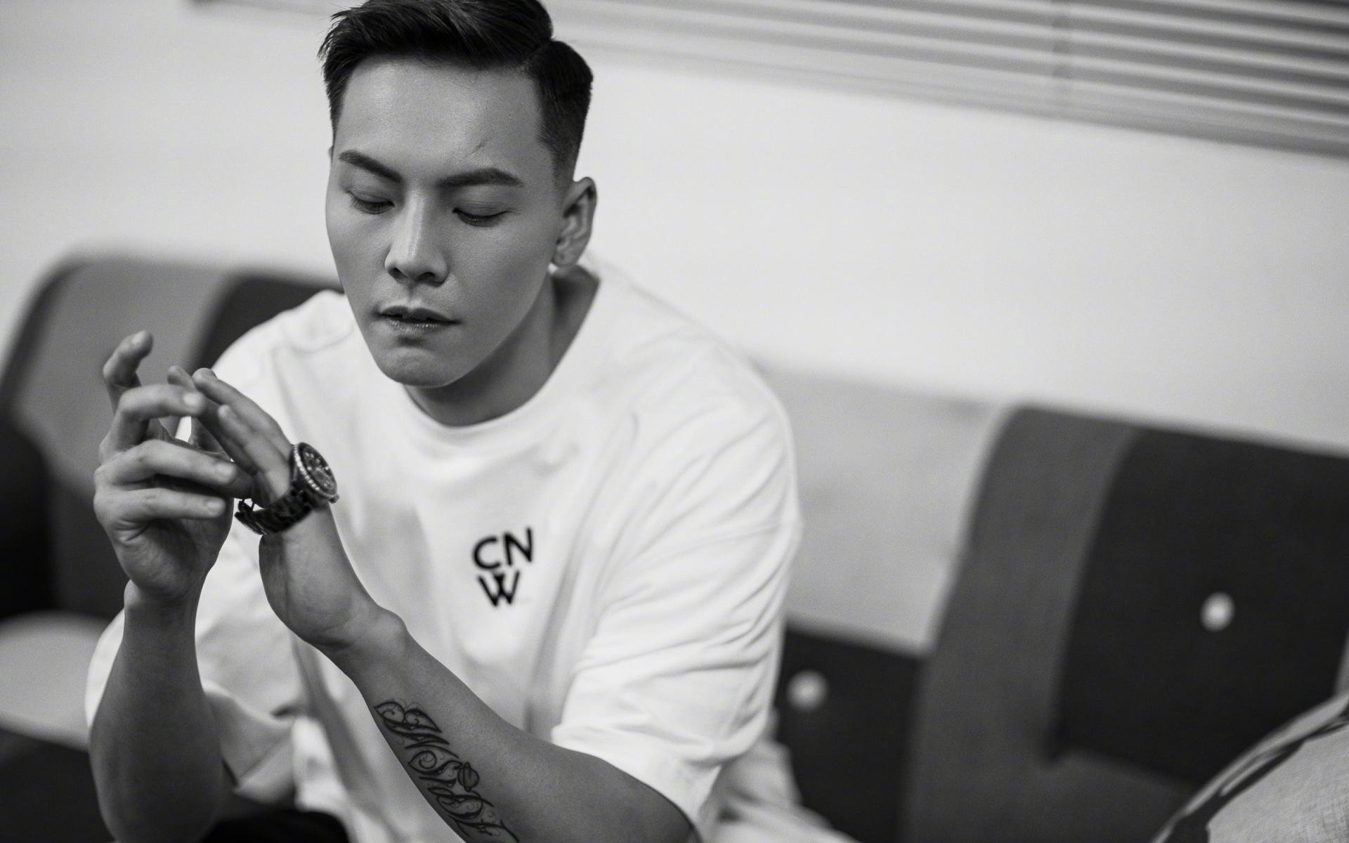 Jiuyou-【夺冠经验】丁俊晖：攻守战术的完美结合，丁俊晖!