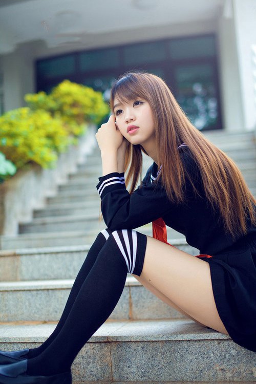 法甲战术多样化，精彩传球成主旋律，比赛引爆热情，足球法甲